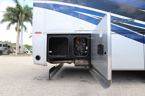 2026 Tiffin Motor Homes Phaeton 35CH