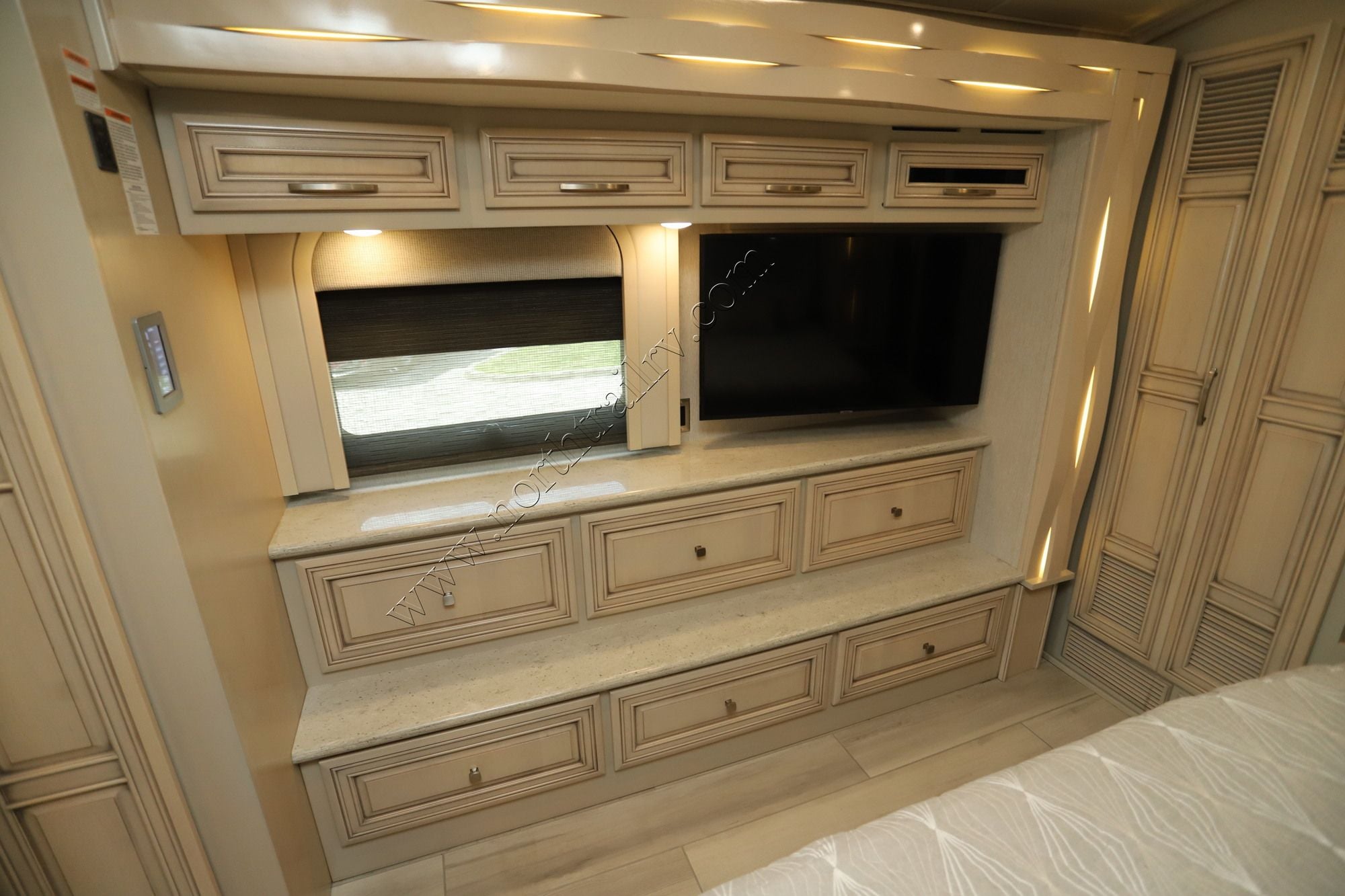 Used 2021 Newmar New Aire 3543 Class A  For Sale