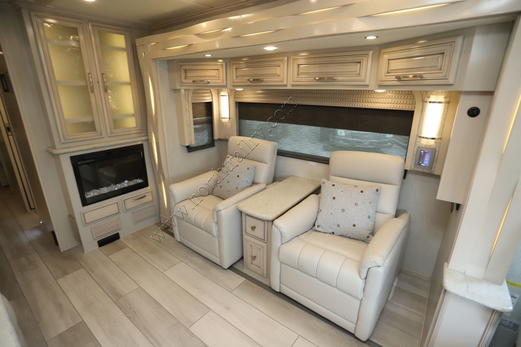 Used 2021 Newmar New Aire 3543 Class A  For Sale