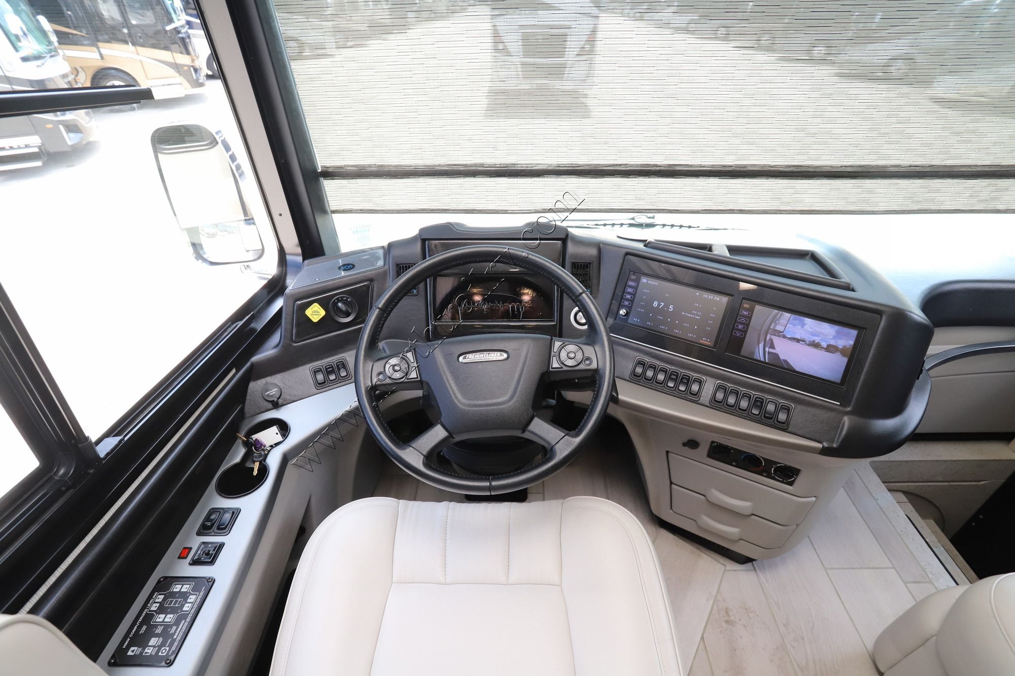 Used 2021 Newmar New Aire 3543 Class A  For Sale