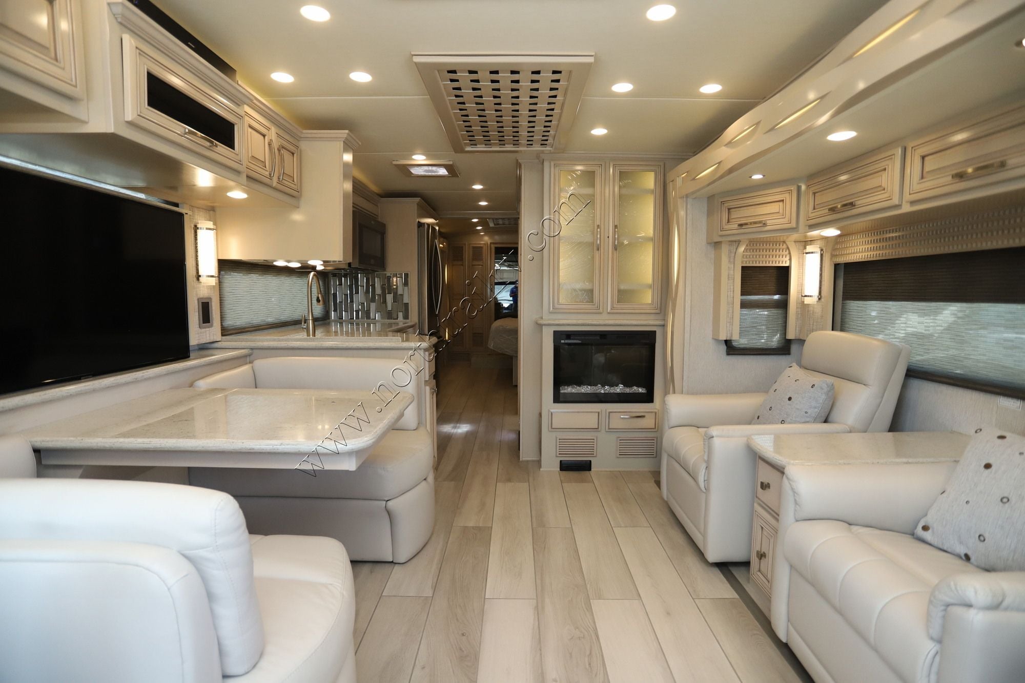 Used 2021 Newmar New Aire 3543 Class A  For Sale