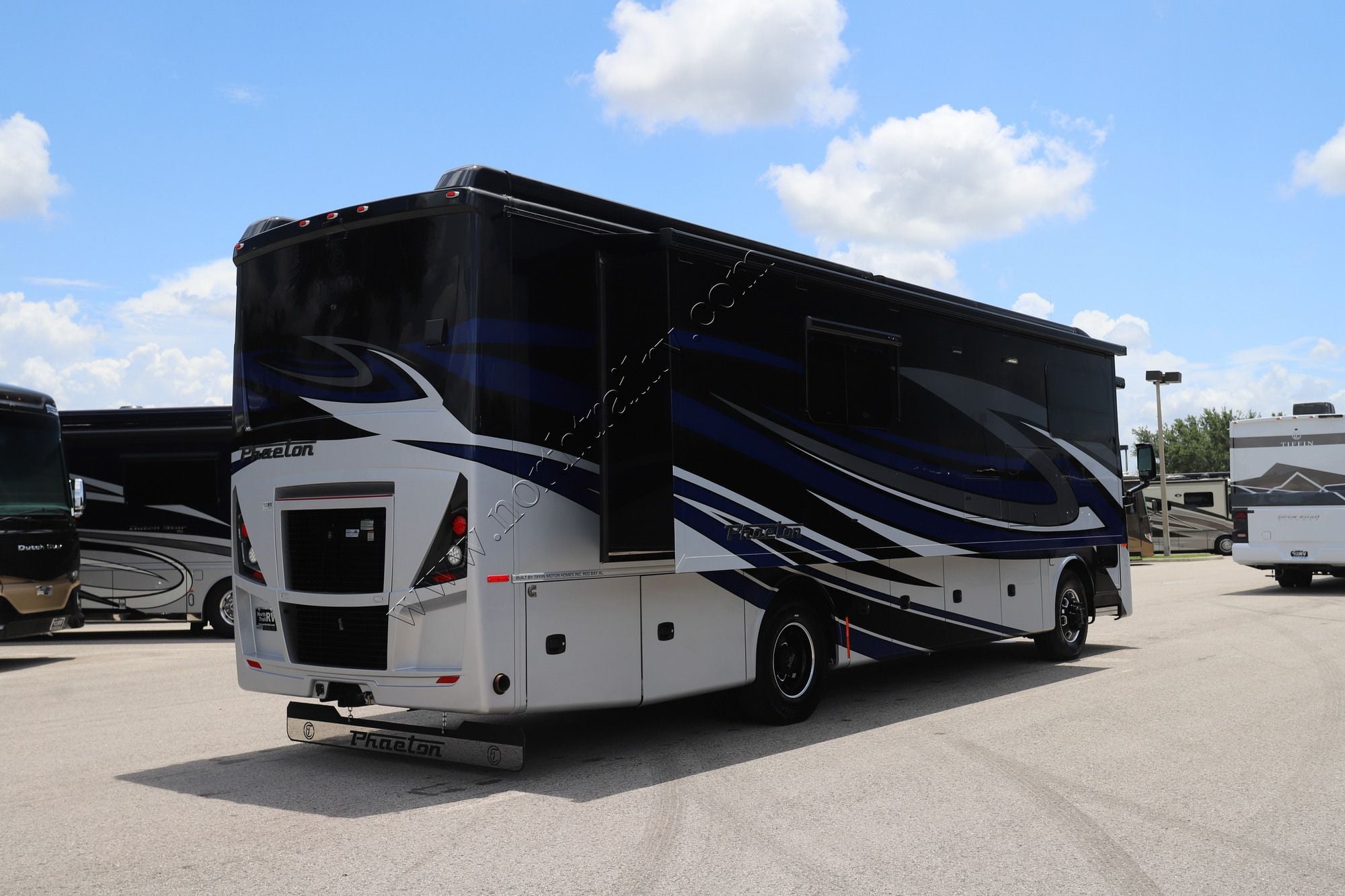 New 2026 Tiffin Motor Homes Phaeton 35CH Class A  For Sale