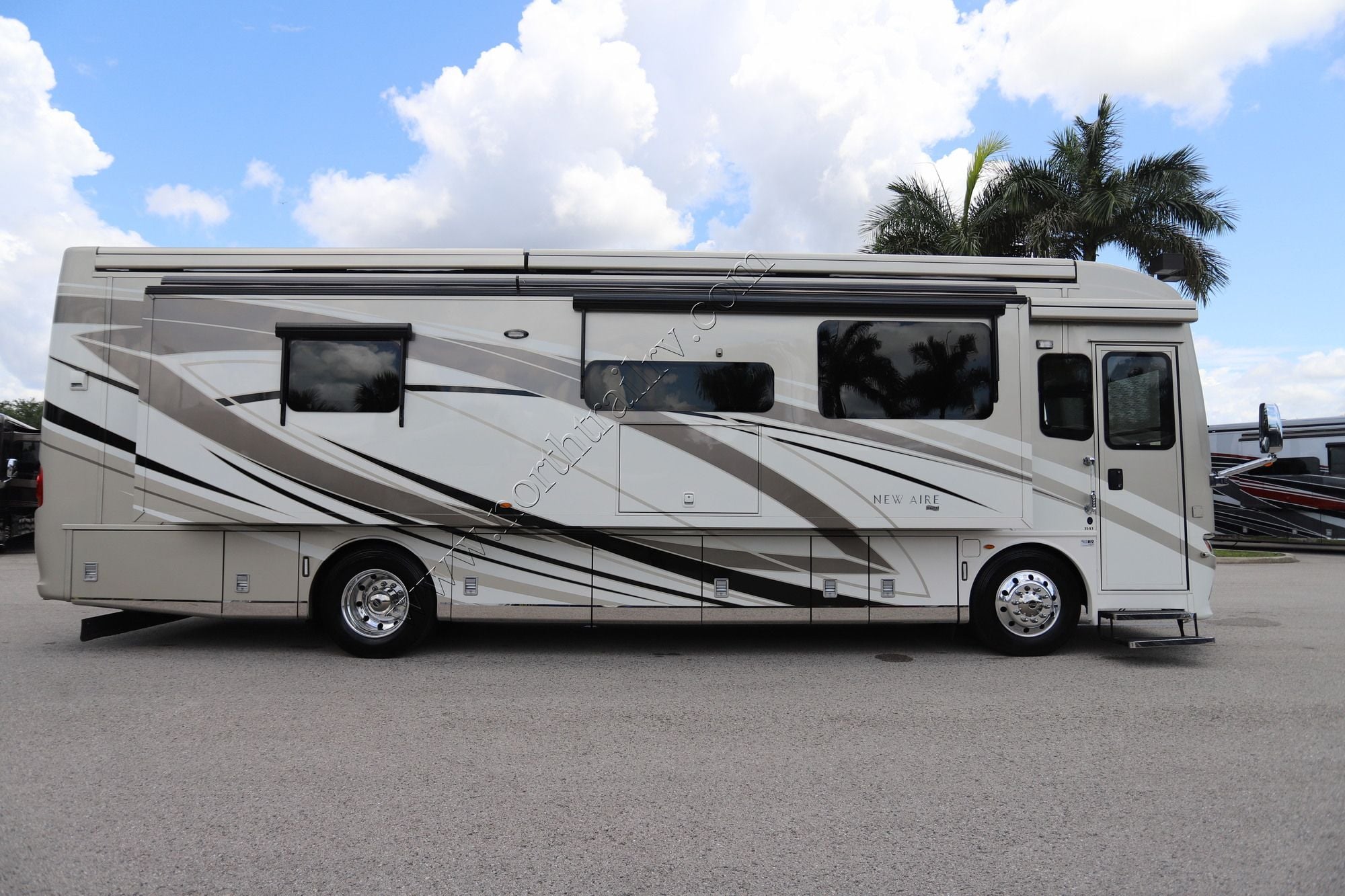 Used 2021 Newmar New Aire 3543 Class A  For Sale