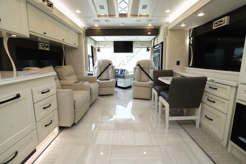 2026 Tiffin Motor Homes Phaeton 35CH