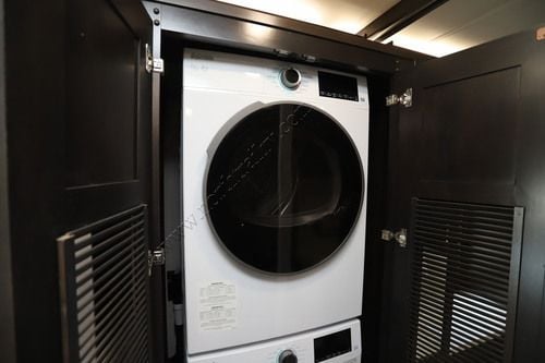 2027 Jayco Seneca Prestige 37M