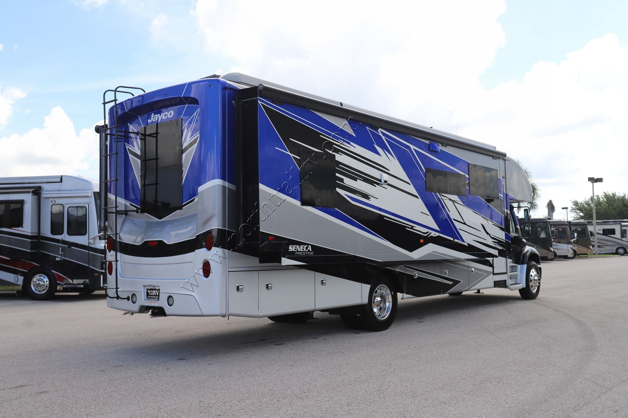 New 2027 Jayco Seneca Prestige 37M Super C  For Sale