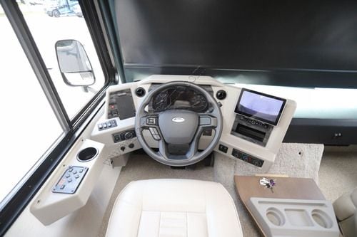 2027 Newmar Bay Star 3640