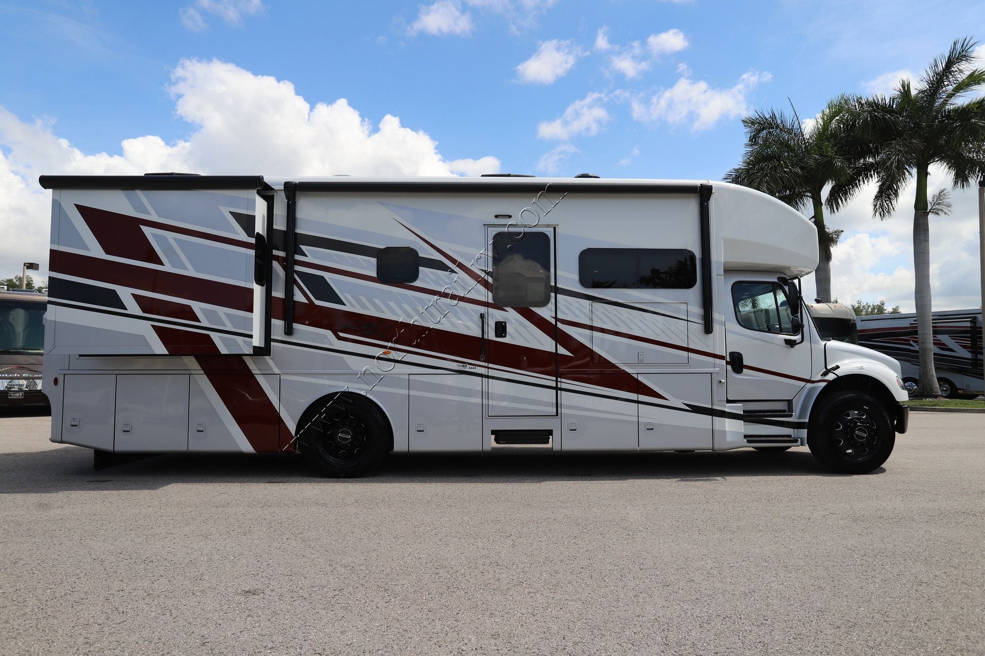 New 2027 Newmar Grand Star 3444 Super C  For Sale