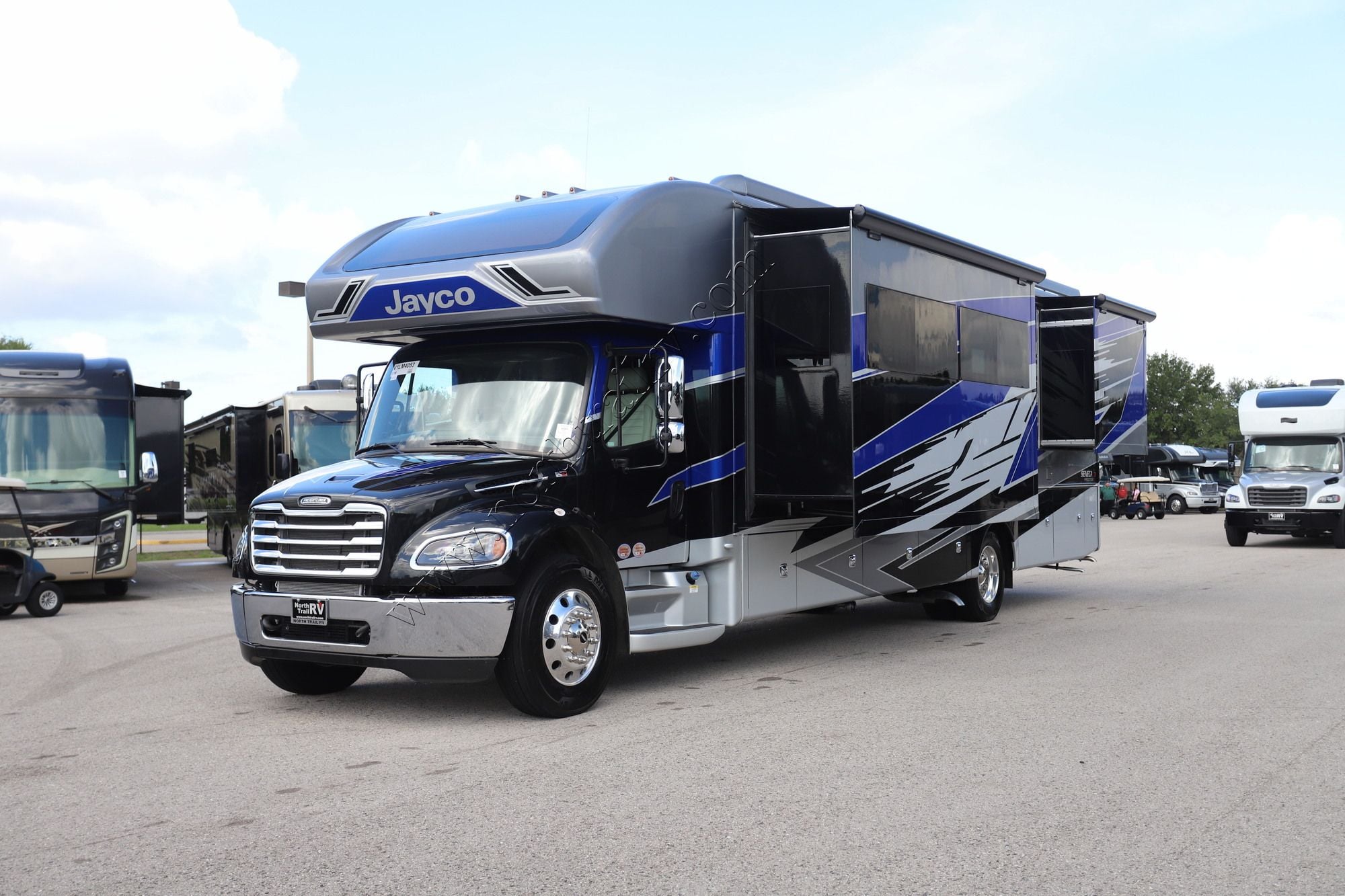 New 2027 Jayco Seneca Prestige 37M Super C  For Sale