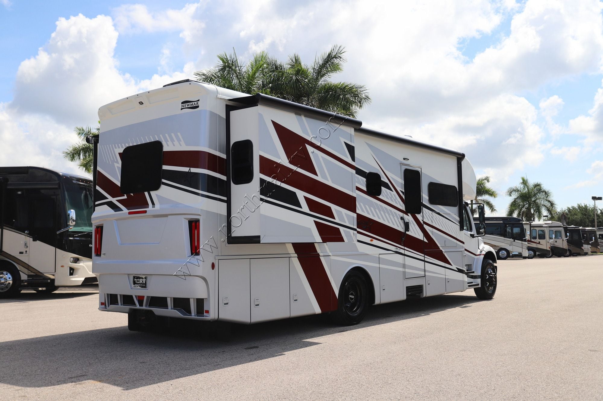 New 2027 Newmar Grand Star 3444 Super C  For Sale