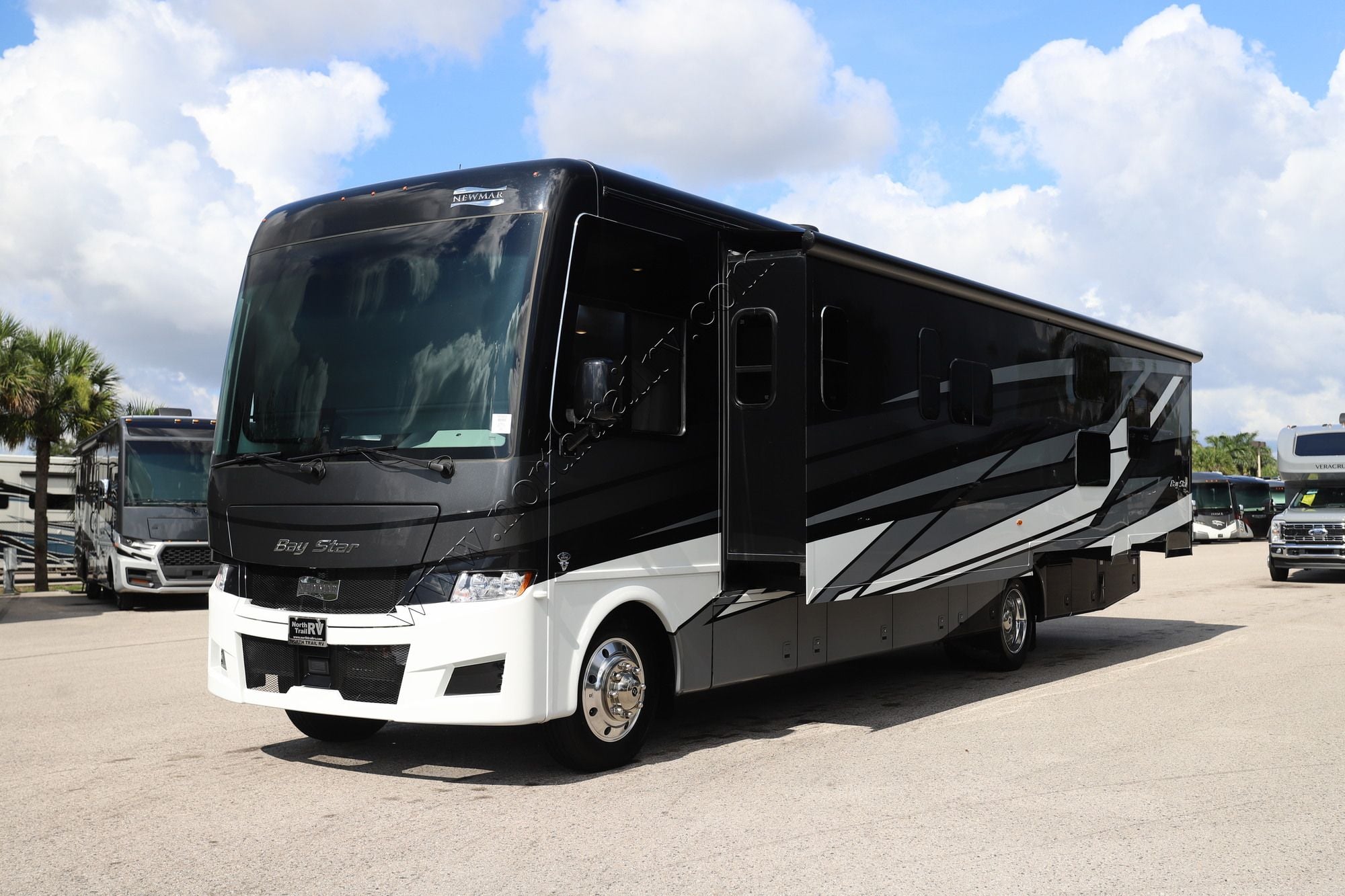 New 2027 Newmar Bay Star 3640 Class A  For Sale