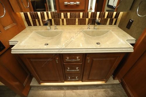 2017 Tiffin Motor Homes Allegro Bus 45OPP
