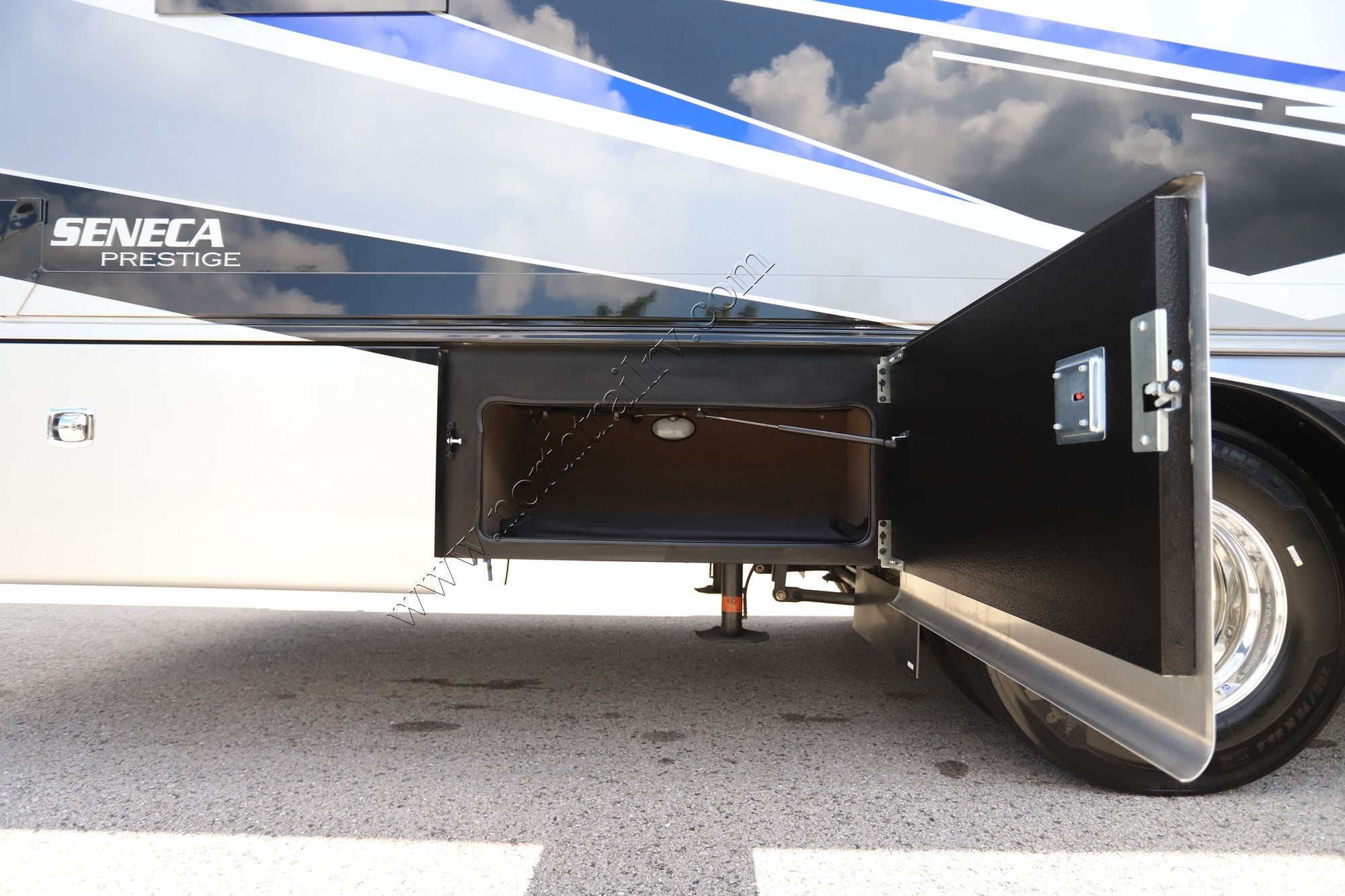 New 2027 Jayco Seneca Prestige 37M Super C  For Sale