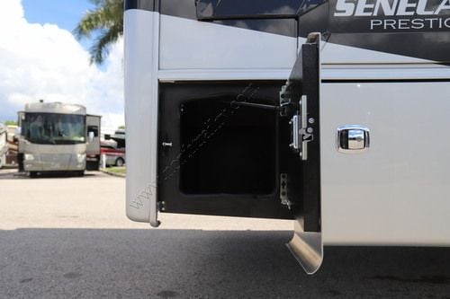 2027 Jayco Seneca Prestige 37M