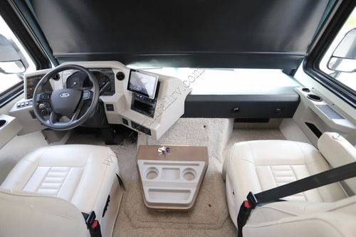 2027 Newmar Bay Star 3640