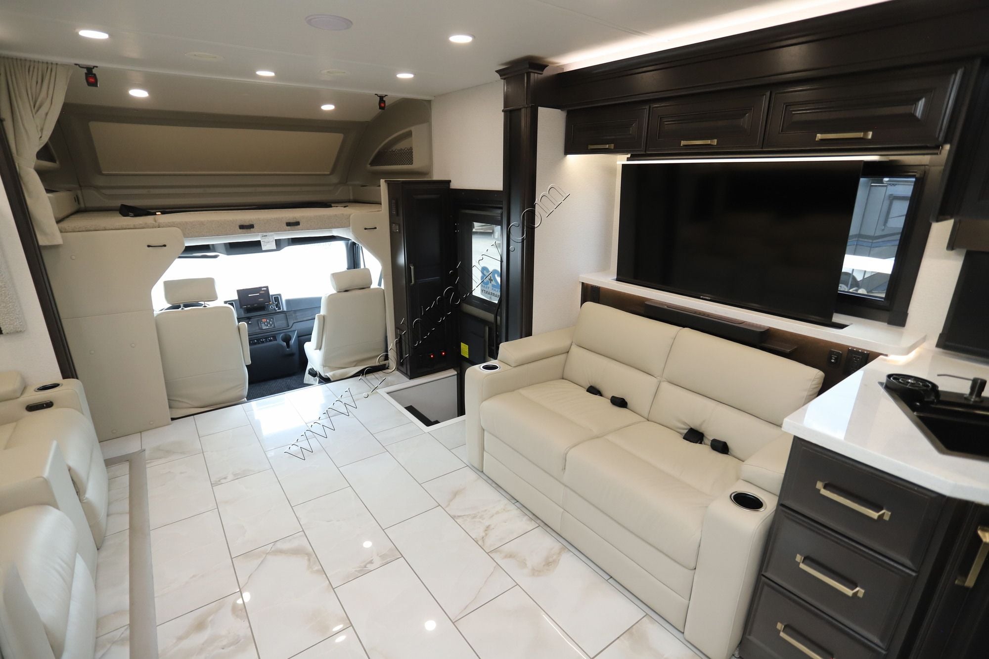 New 2027 Jayco Seneca Prestige 37M Super C  For Sale