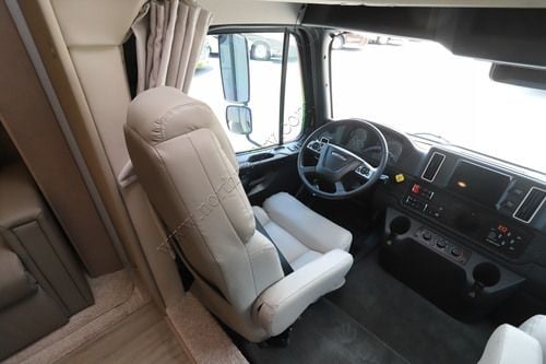 2025 Renegade Rv Valencia 36SB Super C