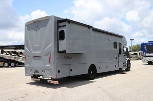 2025 Renegade Rv Valencia 36SB Super C