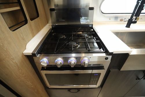 2022 Airstream Pottery Barn 28 RBT