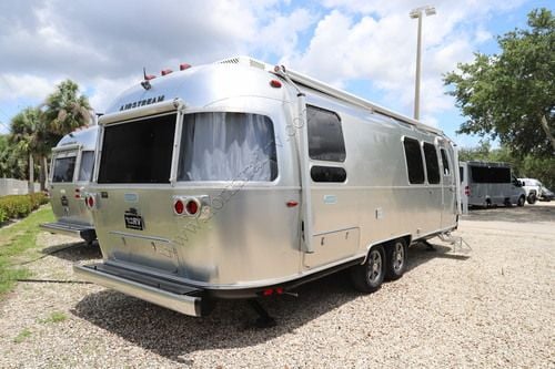 2022 Airstream Pottery Barn 28 RBT