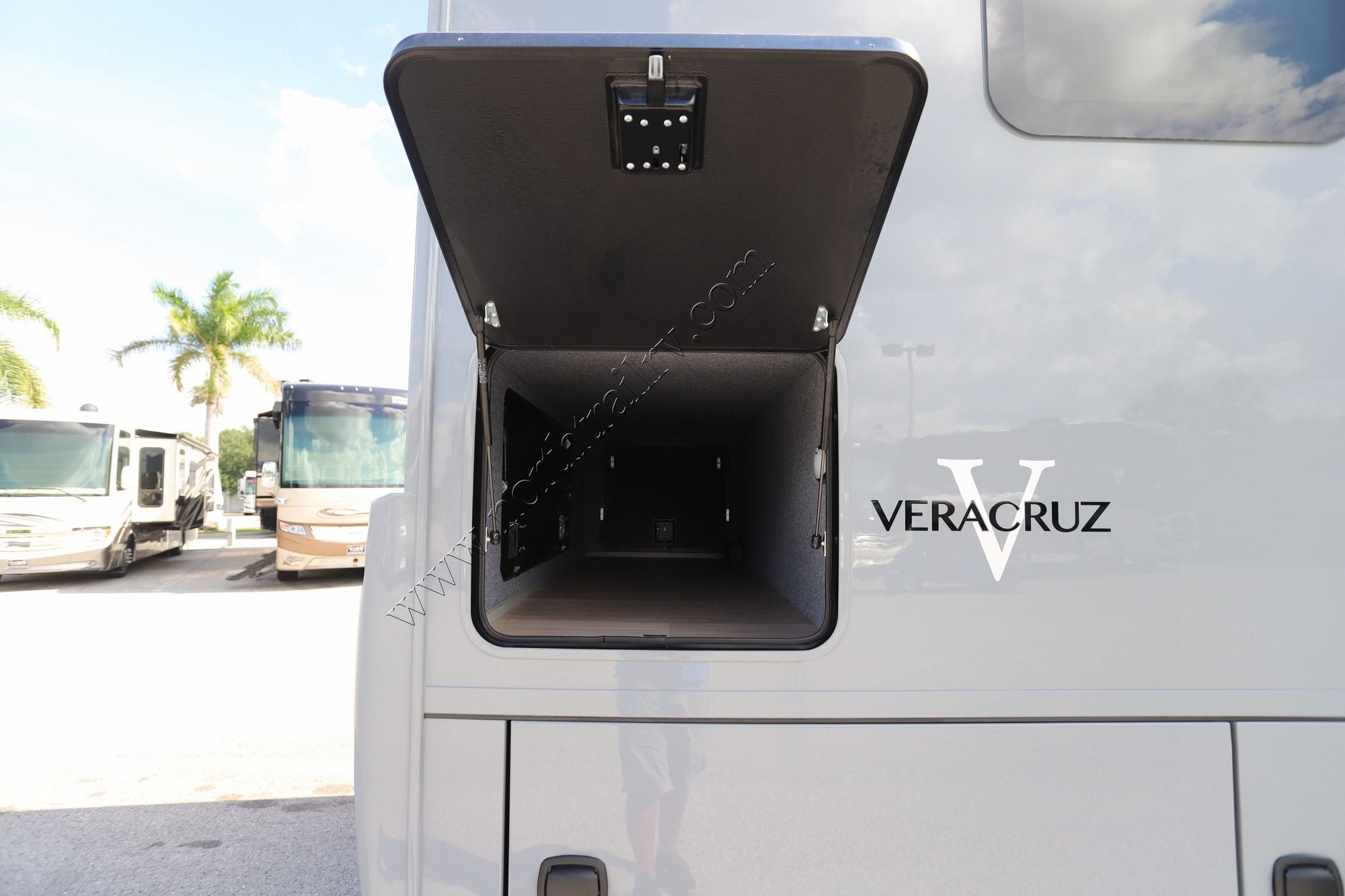 New 2027 Renegade Rv Veracruz 33VRS Super C  For Sale