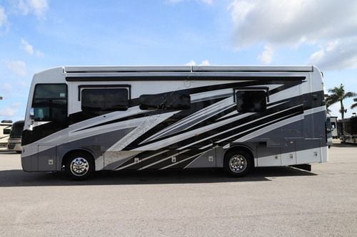 2023 Newmar Ventana 3407 Class A