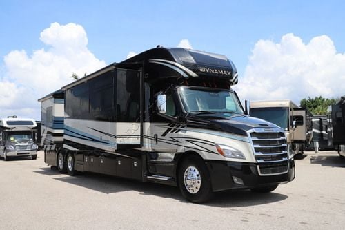 2026 Dynamax Grand Sport 45CB