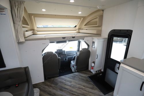 2026 Jayco Seneca 37L