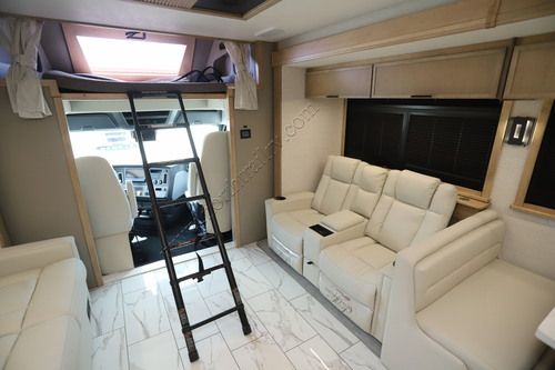 2026 Dynamax Grand Sport 45CB