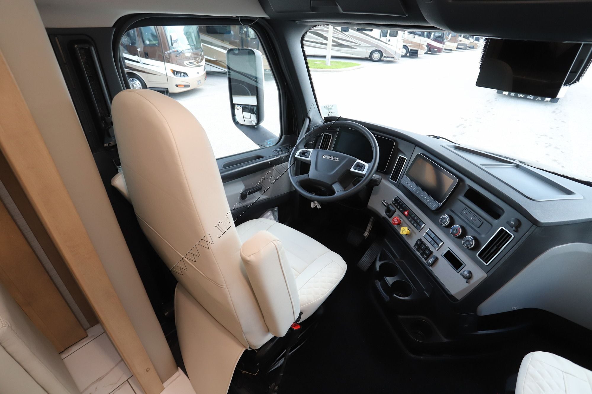 New 2026 Dynamax Grand Sport 45CB Super C  For Sale