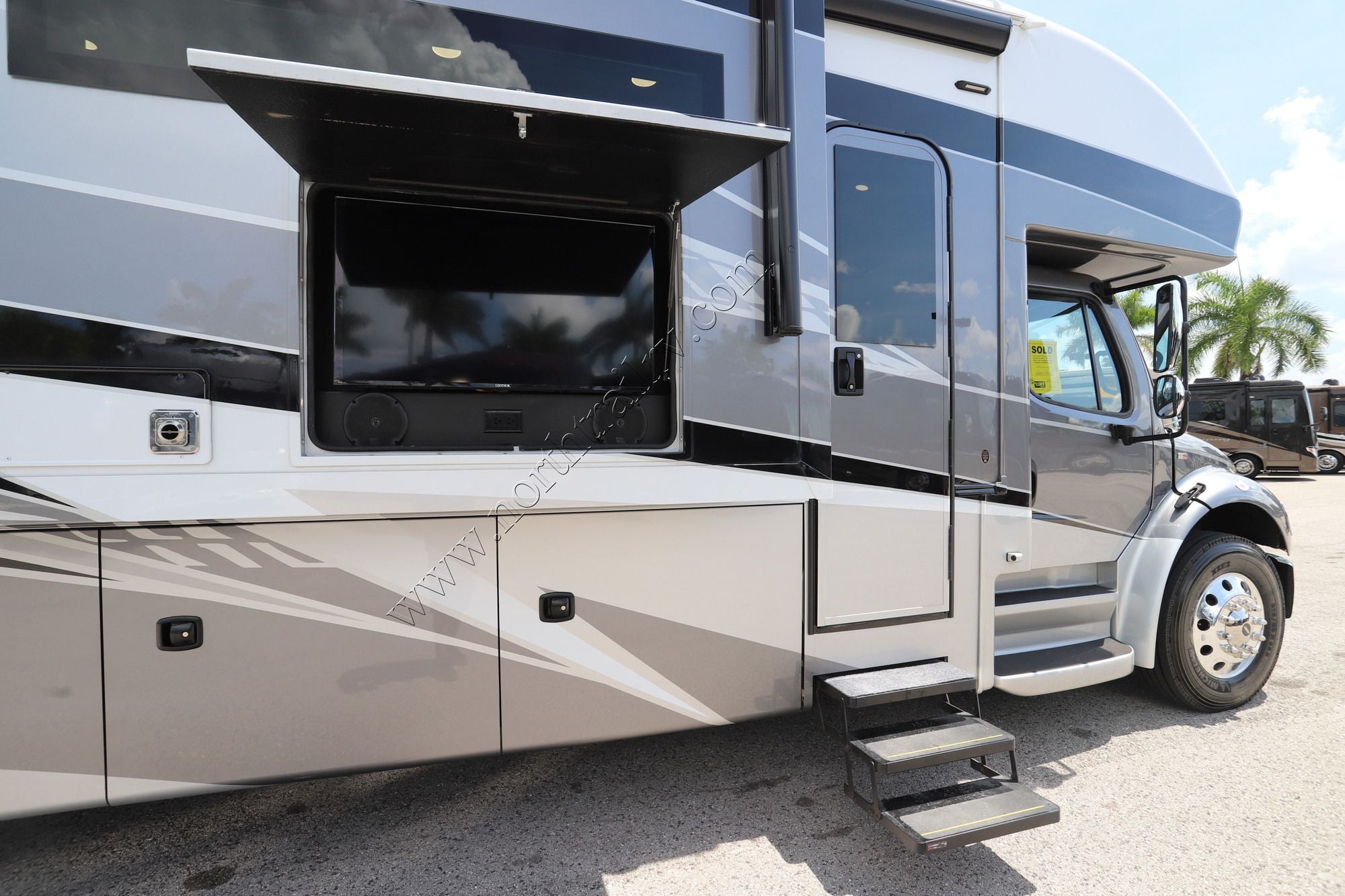 Used 2026 Jayco Seneca 37L Super C  For Sale