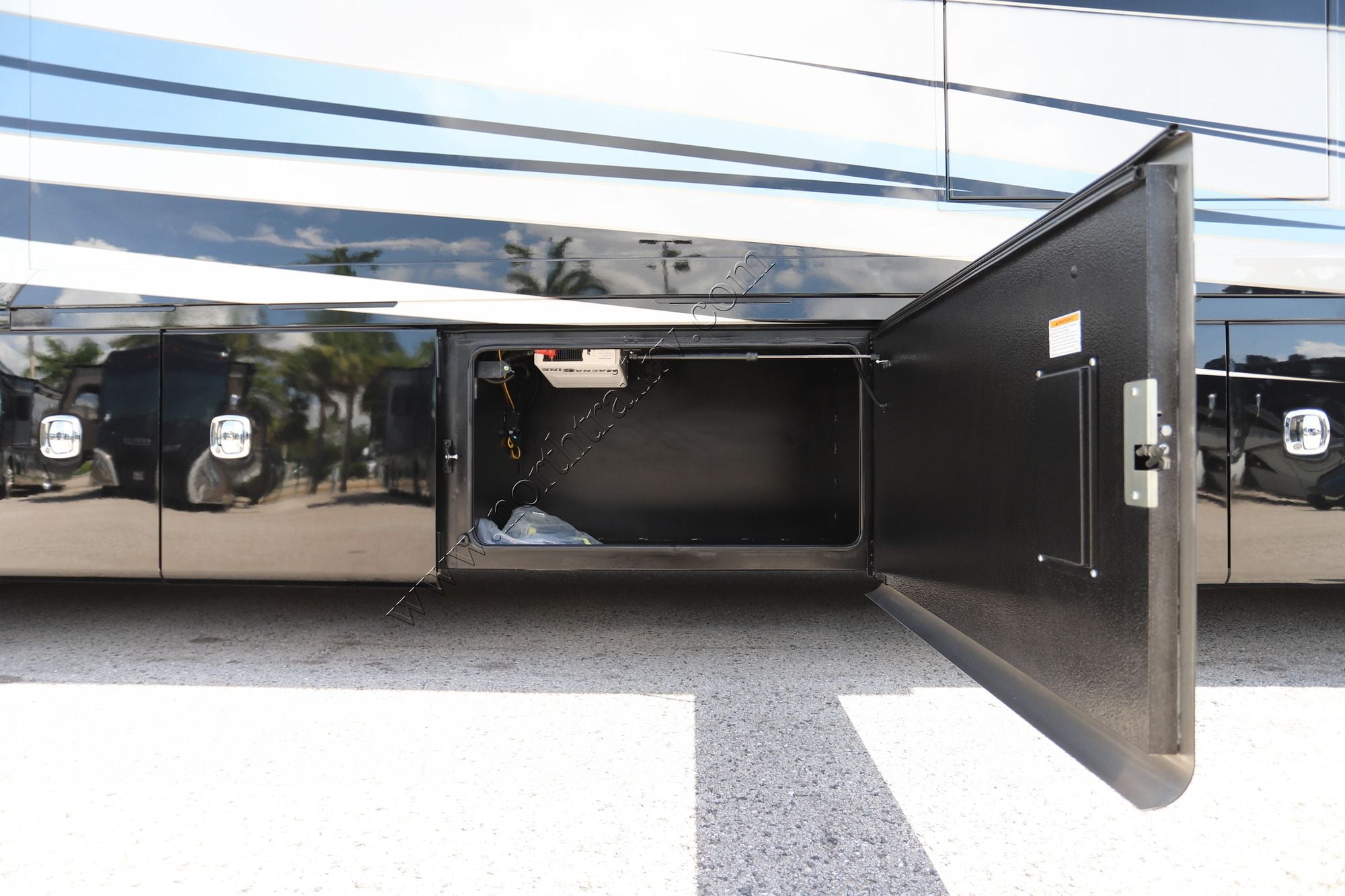 New 2026 Dynamax Grand Sport 45CB Super C  For Sale