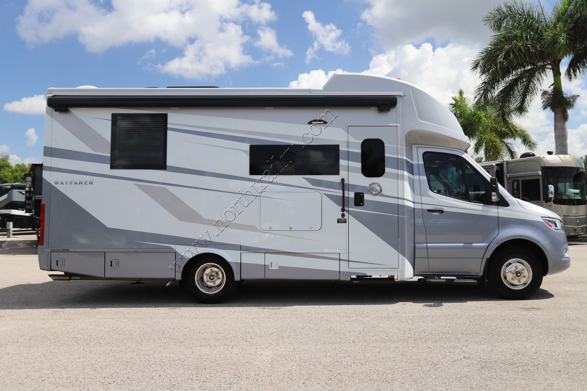 Used 2026 Tiffin Motor Homes Wayfarer 25XPW Class C  For Sale