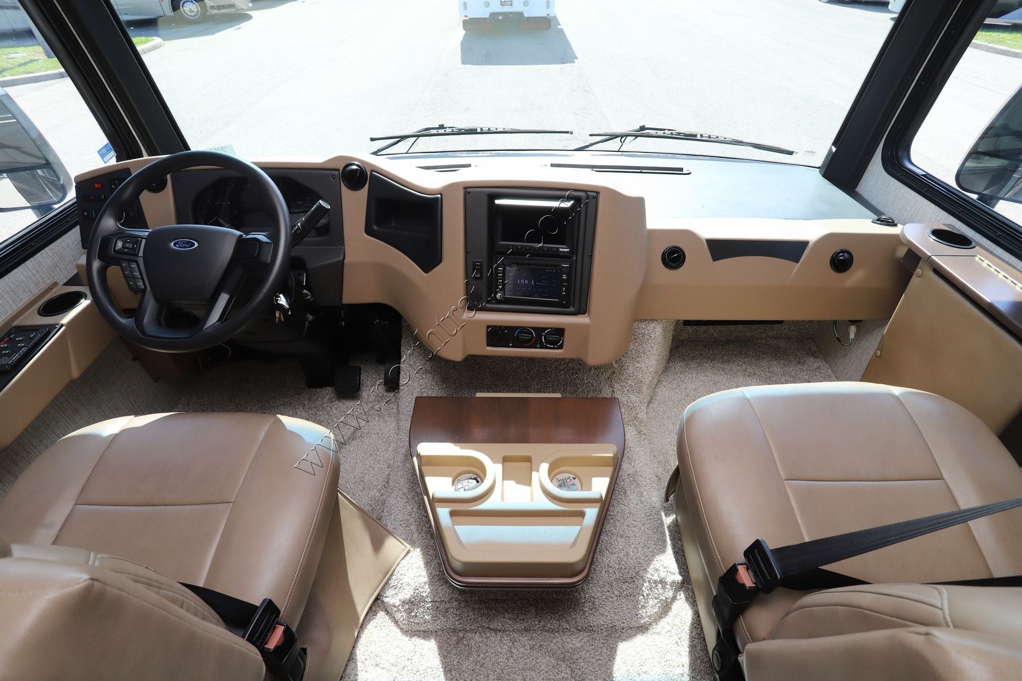 Used 2021 Newmar Bay Star Sport 3315 Class A  For Sale