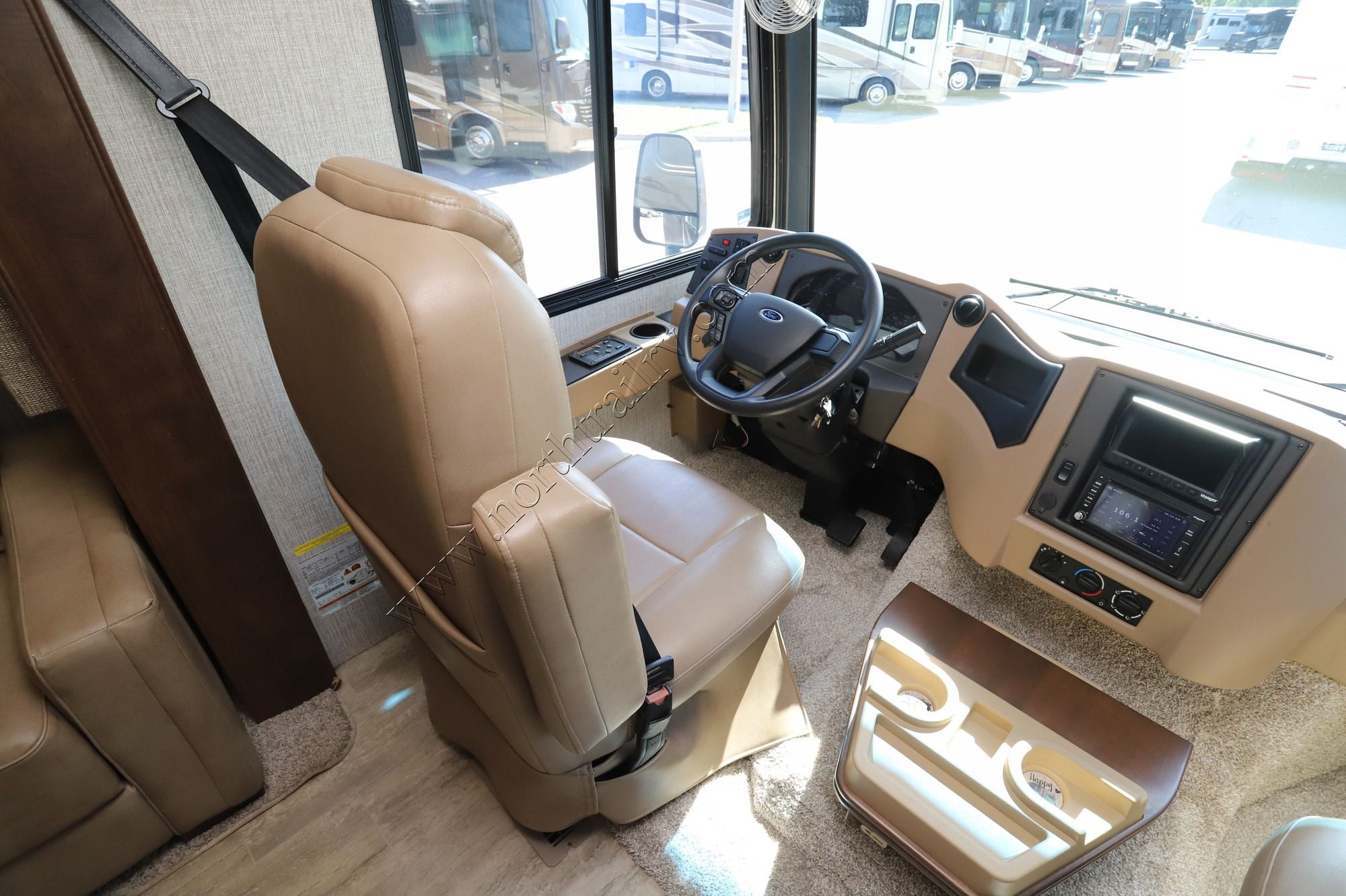 Used 2021 Newmar Bay Star Sport 3315 Class A  For Sale