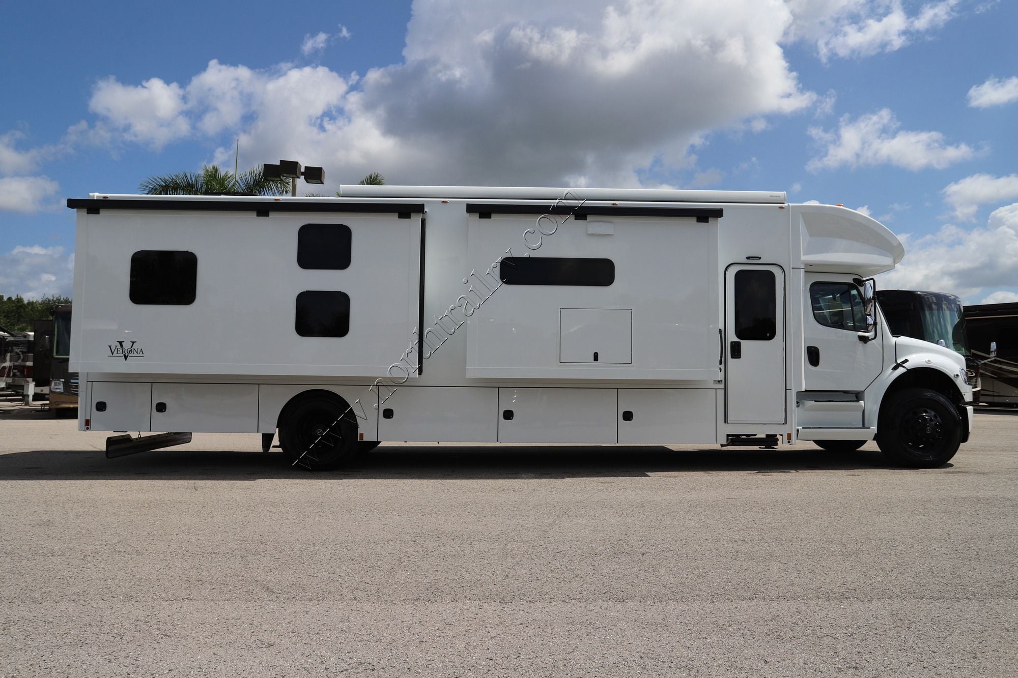 New 2027 Renegade Rv Verona 40VTB Super C  For Sale