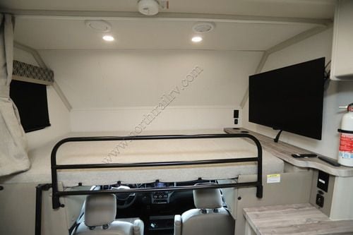 2023 Dynamax Isata 5 30FWD4X4