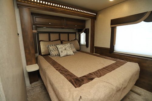 2021 Newmar Bay Star Sport 3315