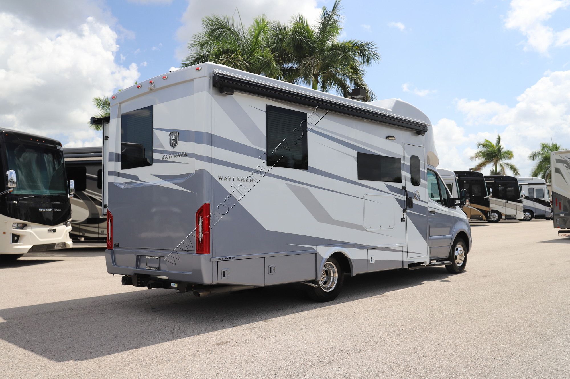 Used 2026 Tiffin Motor Homes Wayfarer 25XPW Class C  For Sale