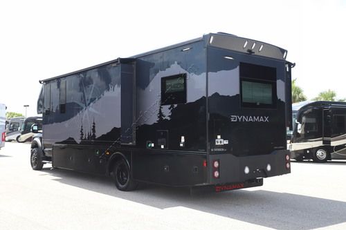2027 Dynamax Isata 6 31KS