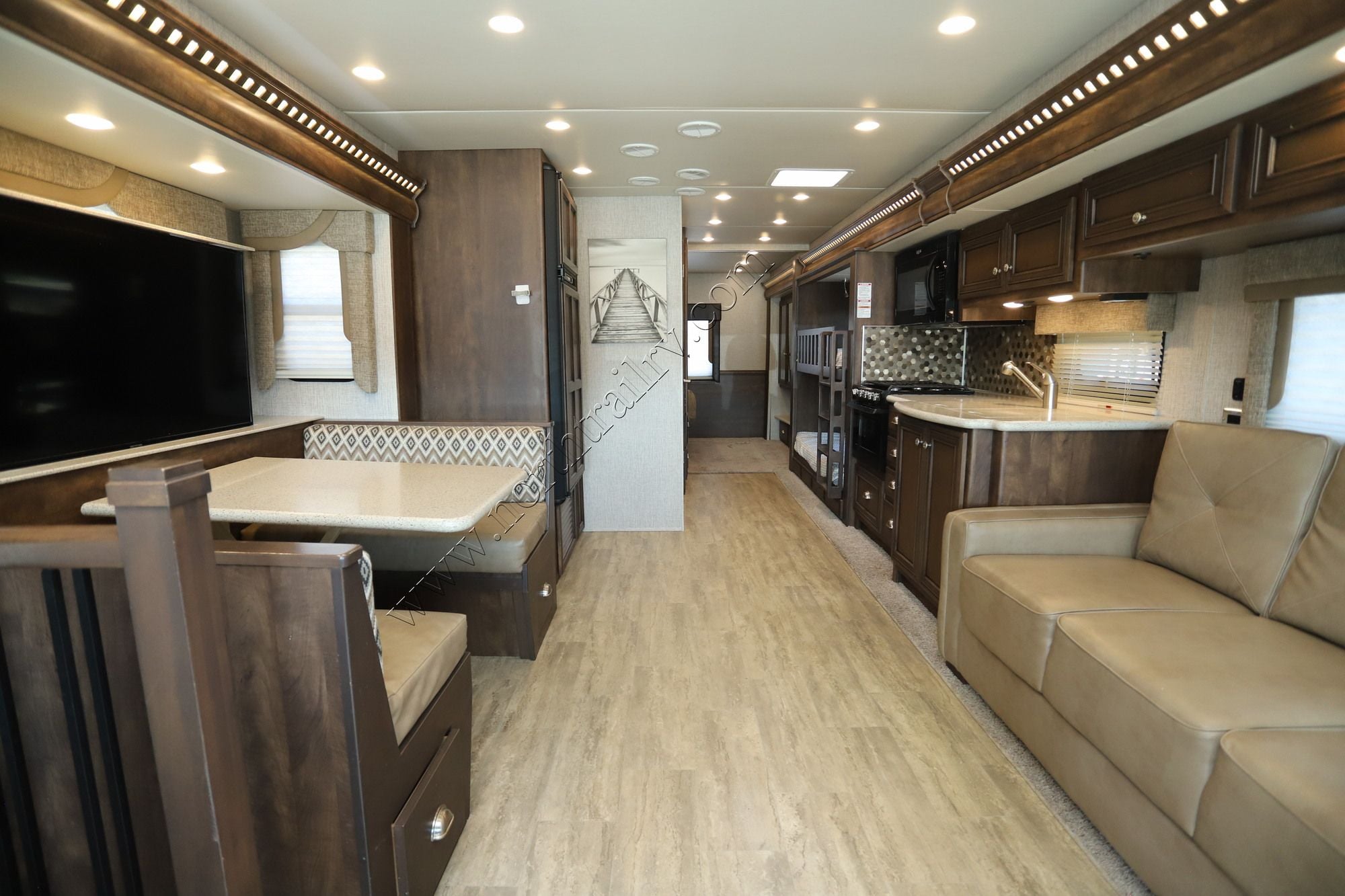 Used 2021 Newmar Bay Star Sport 3315 Class A  For Sale