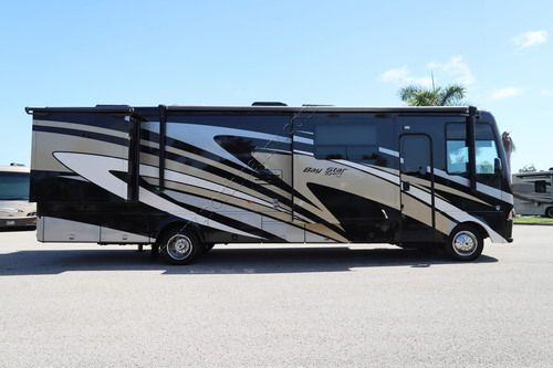2021 Newmar Bay Star Sport 3315