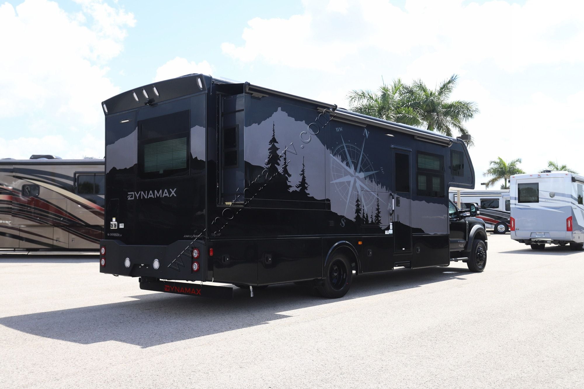 New 2027 Dynamax Isata 6 31KS Super C  For Sale