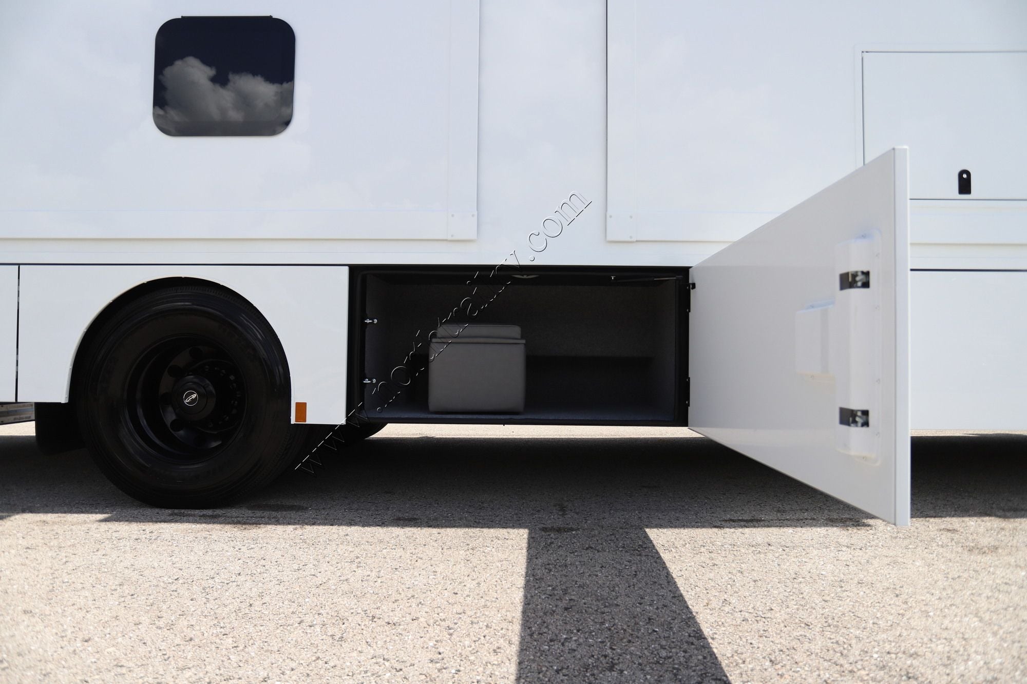 New 2027 Renegade Rv Verona 40VTB Super C  For Sale