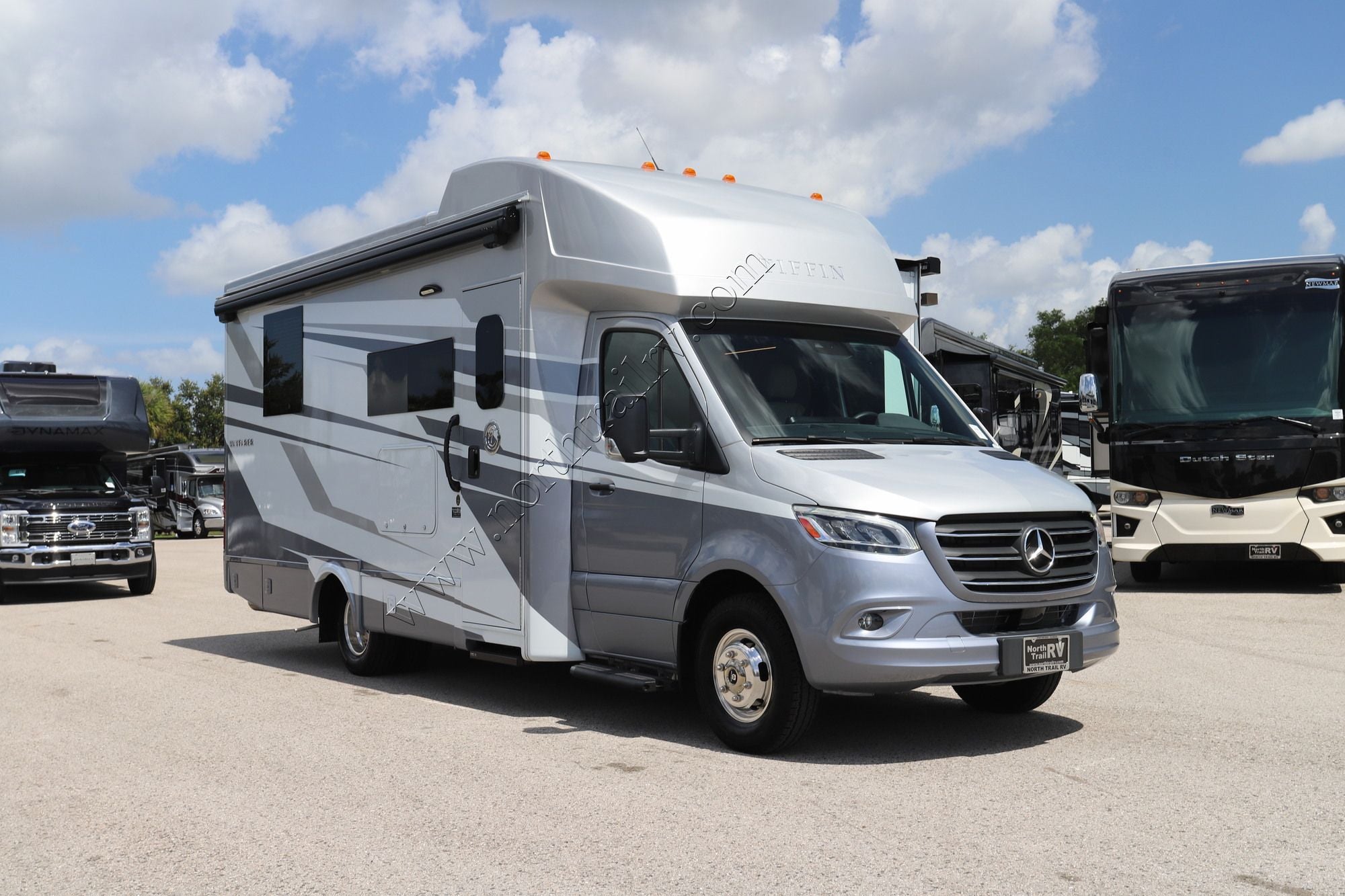 Used 2026 Tiffin Motor Homes Wayfarer 25XPW Class C  For Sale