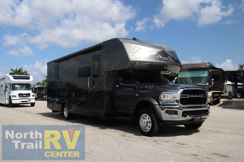 2023 Dynamax Isata 5 30FWD4X4