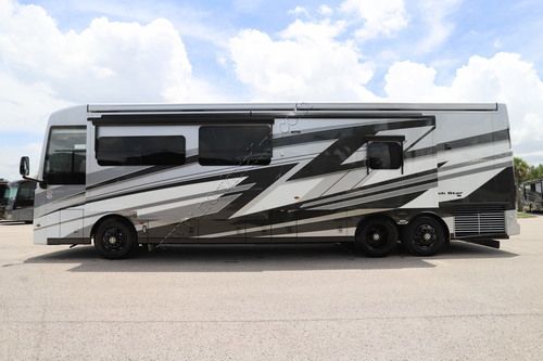 2027 Newmar Dutch Star 4081