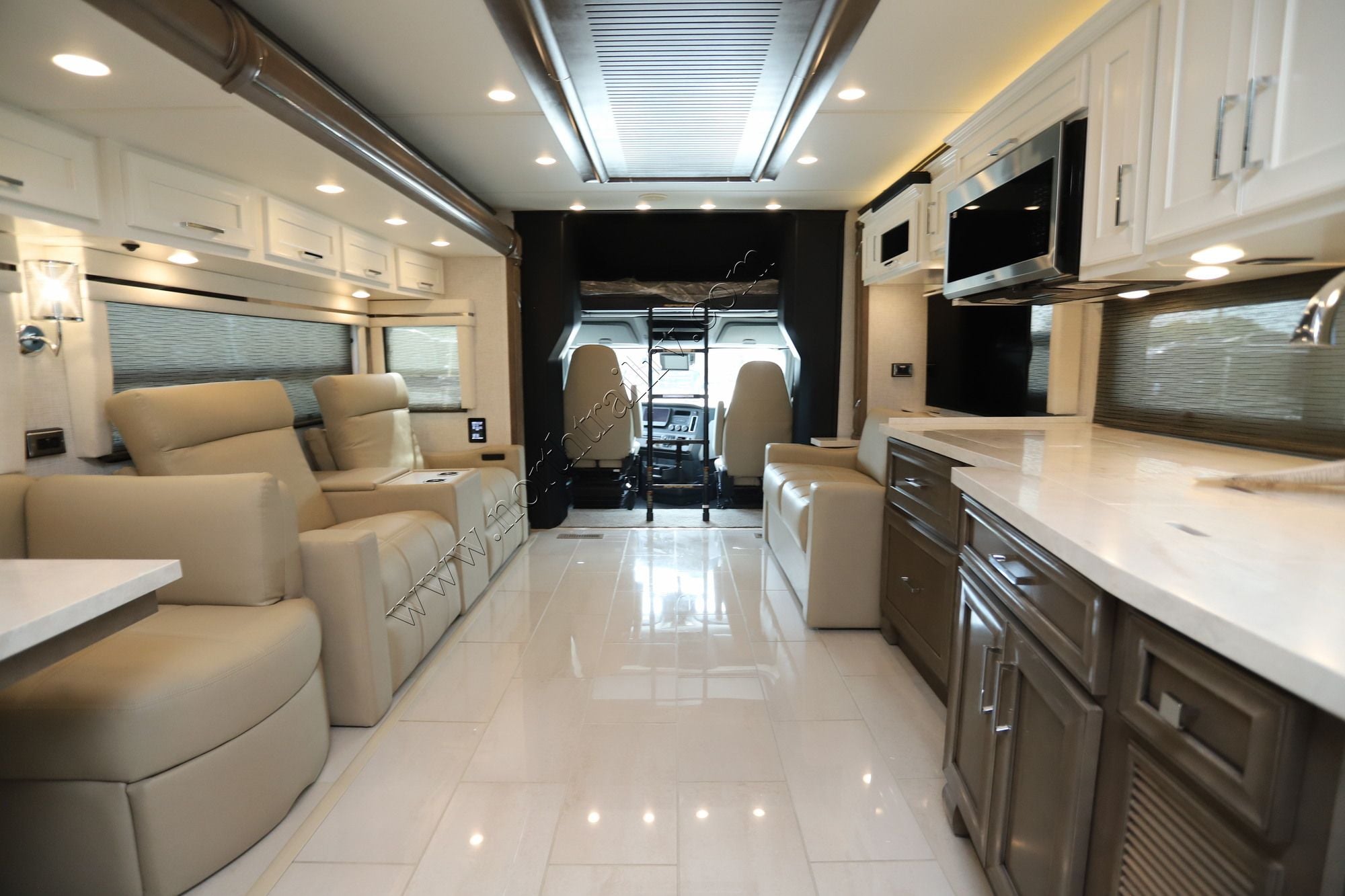 New 2027 Newmar Supreme Aire 4505 Super C  For Sale