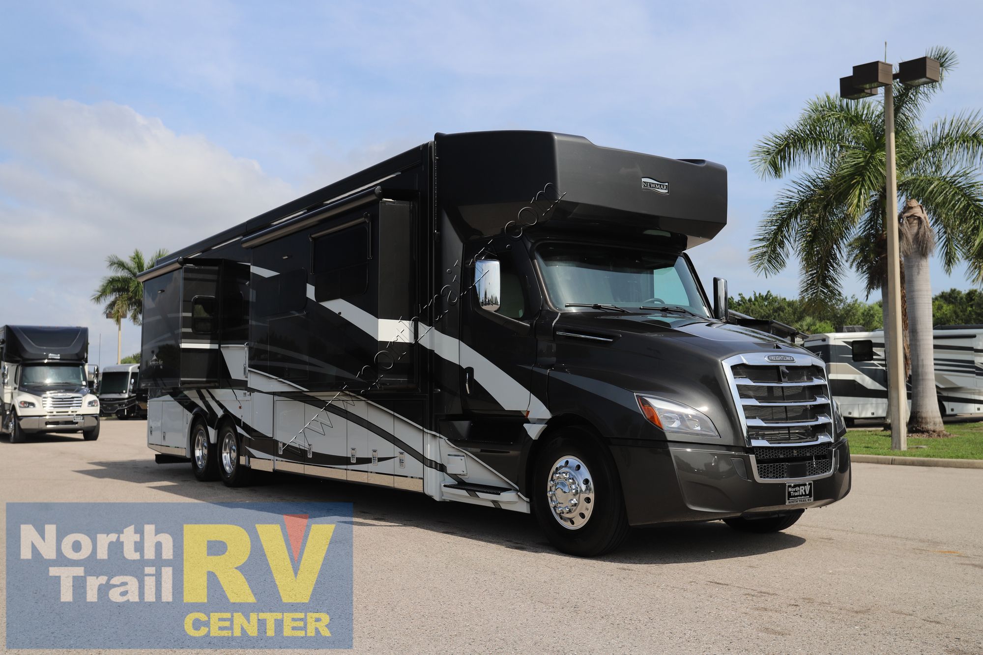 New 2027 Newmar Supreme Aire 4505 Super C  For Sale