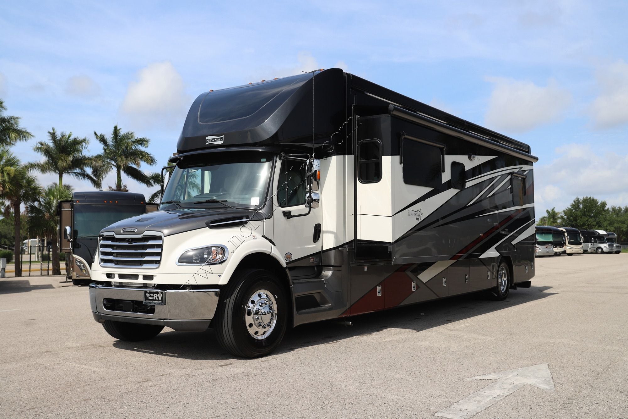 Used 2025 Newmar Super Star 4059 Super C  For Sale